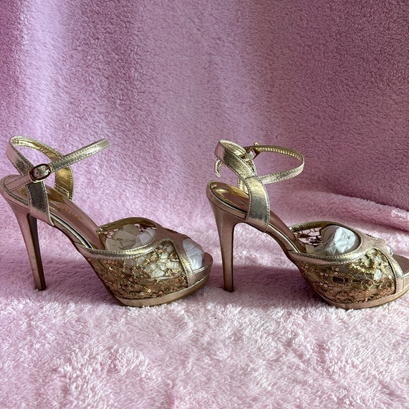 Preloved Ladies Heels - Picture 2 of 16